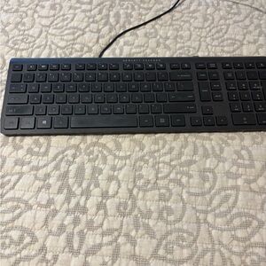 HP Black Wired Ultra-Slim Full-Size Keyboard with Numeric Keypad